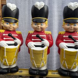Vintage 33 Inch Grand Venture  Drummer Soldier Blow Mold  Christmas Yard Decor
