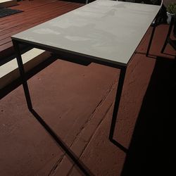 table white 71X35X30