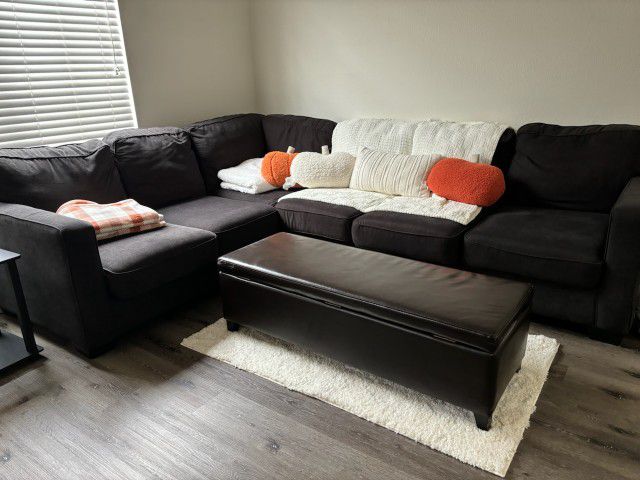 3 Piece Sectional  And Table With 4 Chairs 