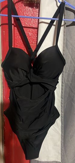 Black medium bathing suit