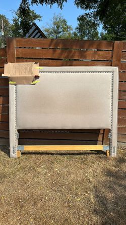 FREE HEADBOARD