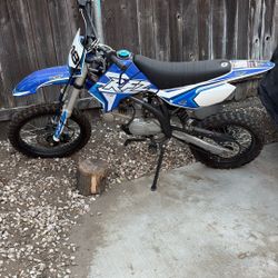 110 Dirt Bike 