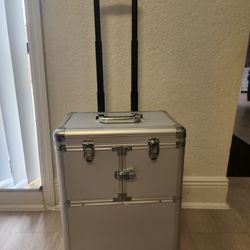 Beauty Case/ Make Case With Wheels