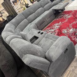 Manual Recliner Sectional 