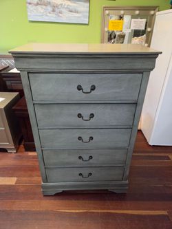 Chest of Drawers - Gray