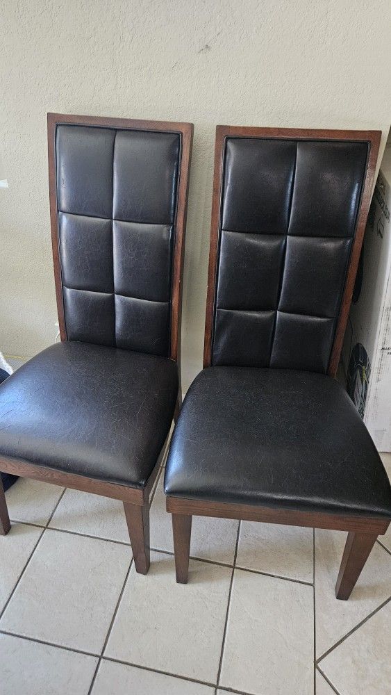 6 Dining Table Chairs