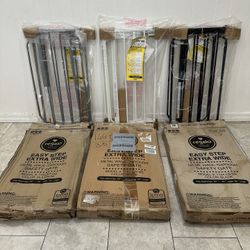 Extra Wide Pet Gate / Safety Gate - Fits Openings 29” - 49”