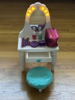 Doll’s Bed and Dresser Sets 