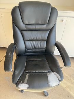 Desk Chair - FREE