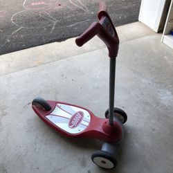 Radio Flyer Scooter 🛴 