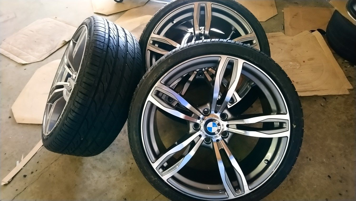 Used Like new 20" wheels and tires BMW M style Staggered Gunmetal Machine face 20"