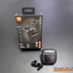 JBL Tour Pro 3