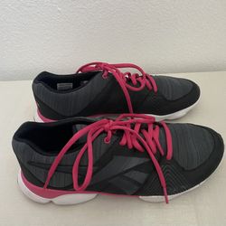 Reebok Women Superlite Foam Sneakers Size 9