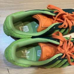 Adidas Originals Superstar SOUTH PARK Green Orange KYLE GY6490 Mens Size 9 for Sale in Albertson NY OfferUp