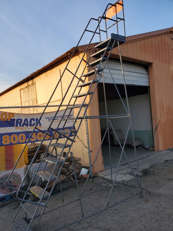Rolling Ladder,Warehouse ladder for Sale in Ontario, CA OfferUp
