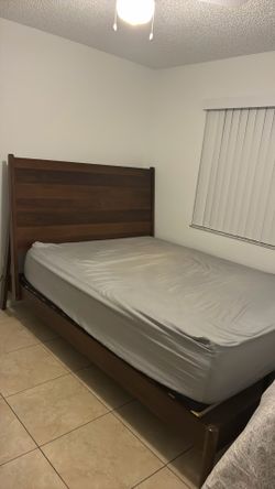 Queen size bed
