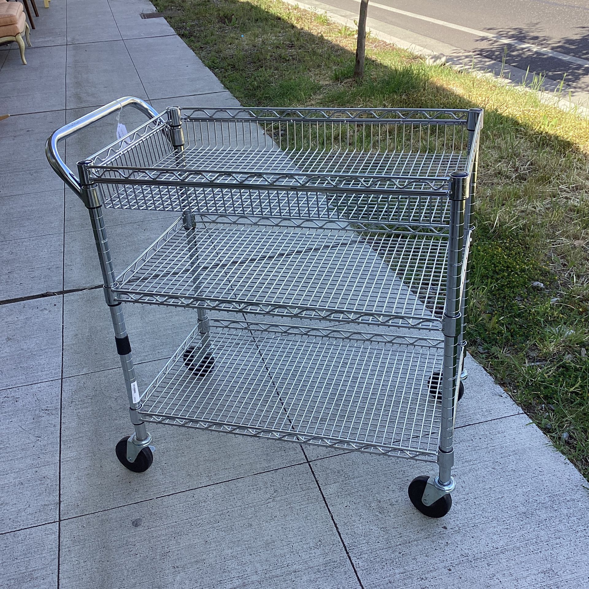 Large Wire Tub Three Tier Cart