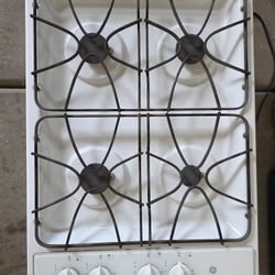 GE 30" Built-In Gas Cooktop White