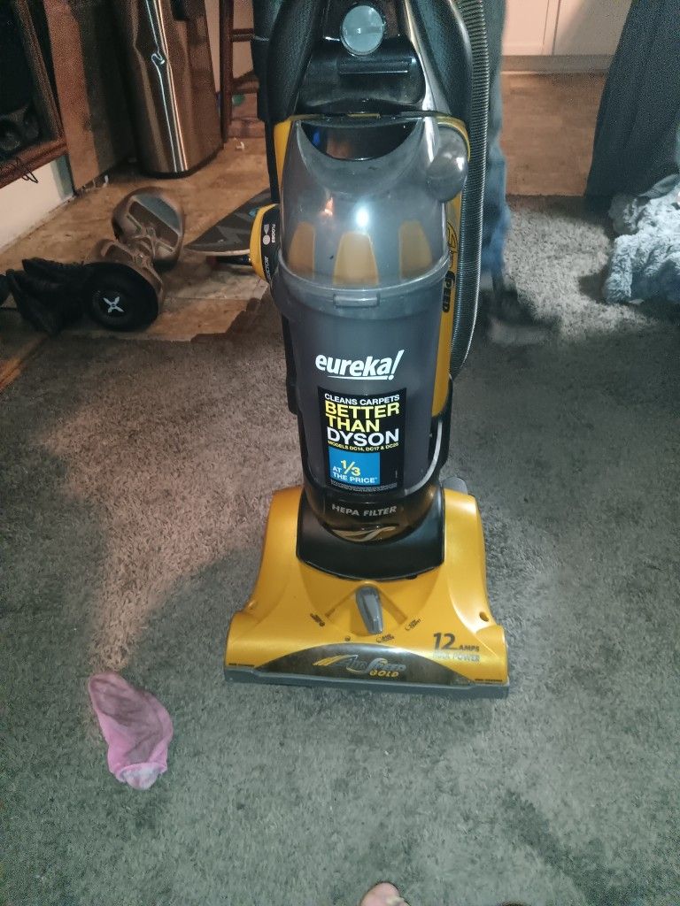  Eureka Better Than Dyson  Vacuum 