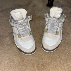 Retro 4 Jordans Photon Dust 