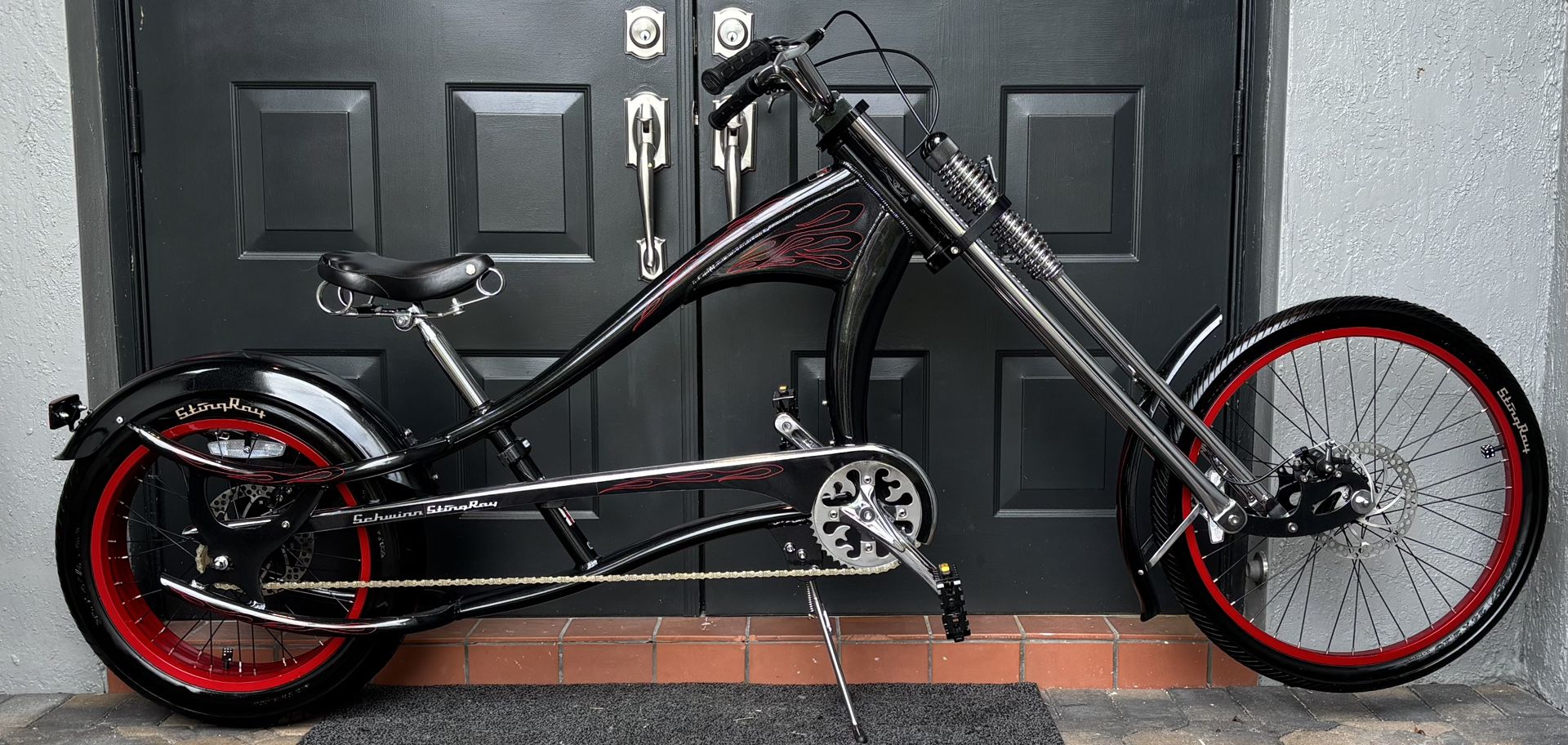 Schwinn Stingray Spoiler OCC Adult Springer, Chopper Very Rare. Condition is (NEW)