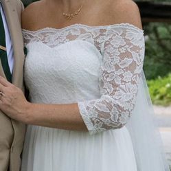Simple Lace Wedding Dress
