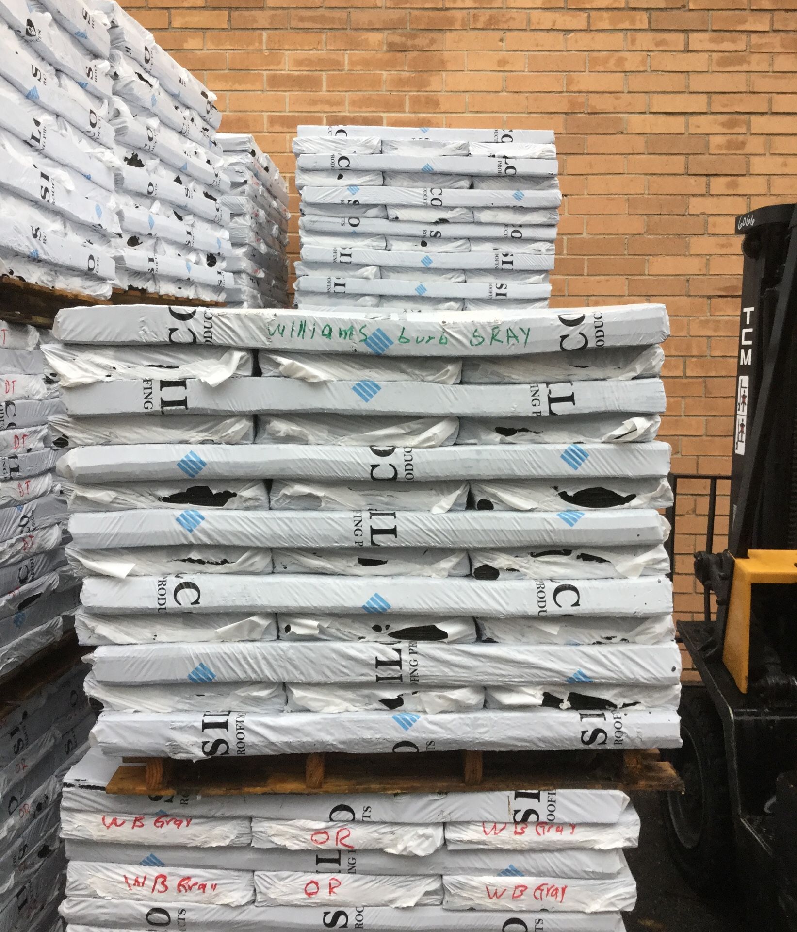 Silco Roofing Shingles “Williamsburg Gray and Driftwood” for Sale in