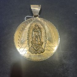 14k "Our Lady Of Guadalupe" Virgin Mary Pendant For Sale