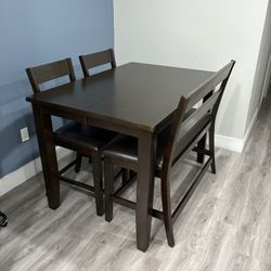 Extendable Dining Table