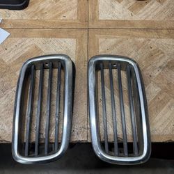 BMW E23 Grille