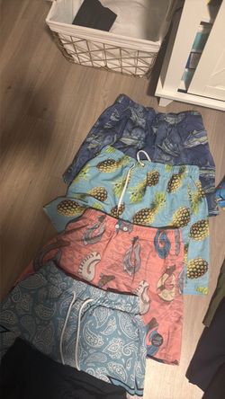 Medium swim trunks for men