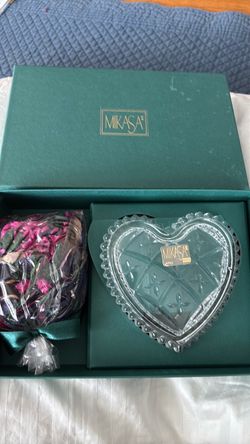 Mikasa potpourri and Crystal heart w/lid