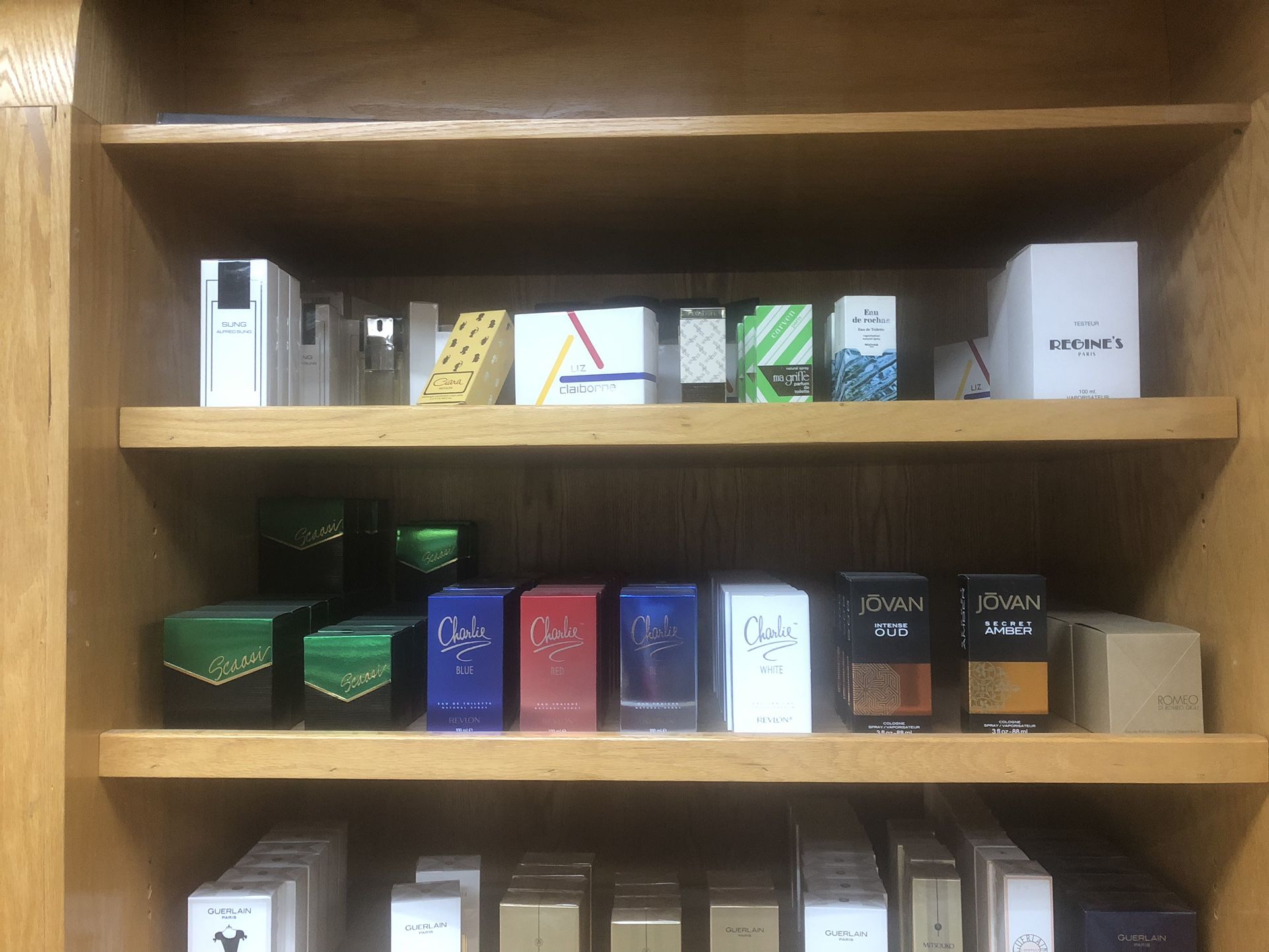 Perfume Store Closing