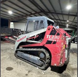 Takeuchi skid steer