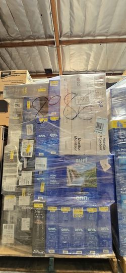 ** Pallet Con Monitores de Computadoras ** ** Pallets With Computer Monitors**