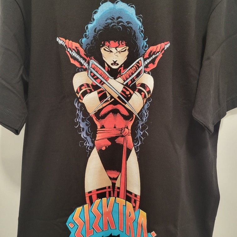 Marvel Mask In Disguise Elektra Size Large Shirt