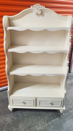 Girls Book Shelf with Draws