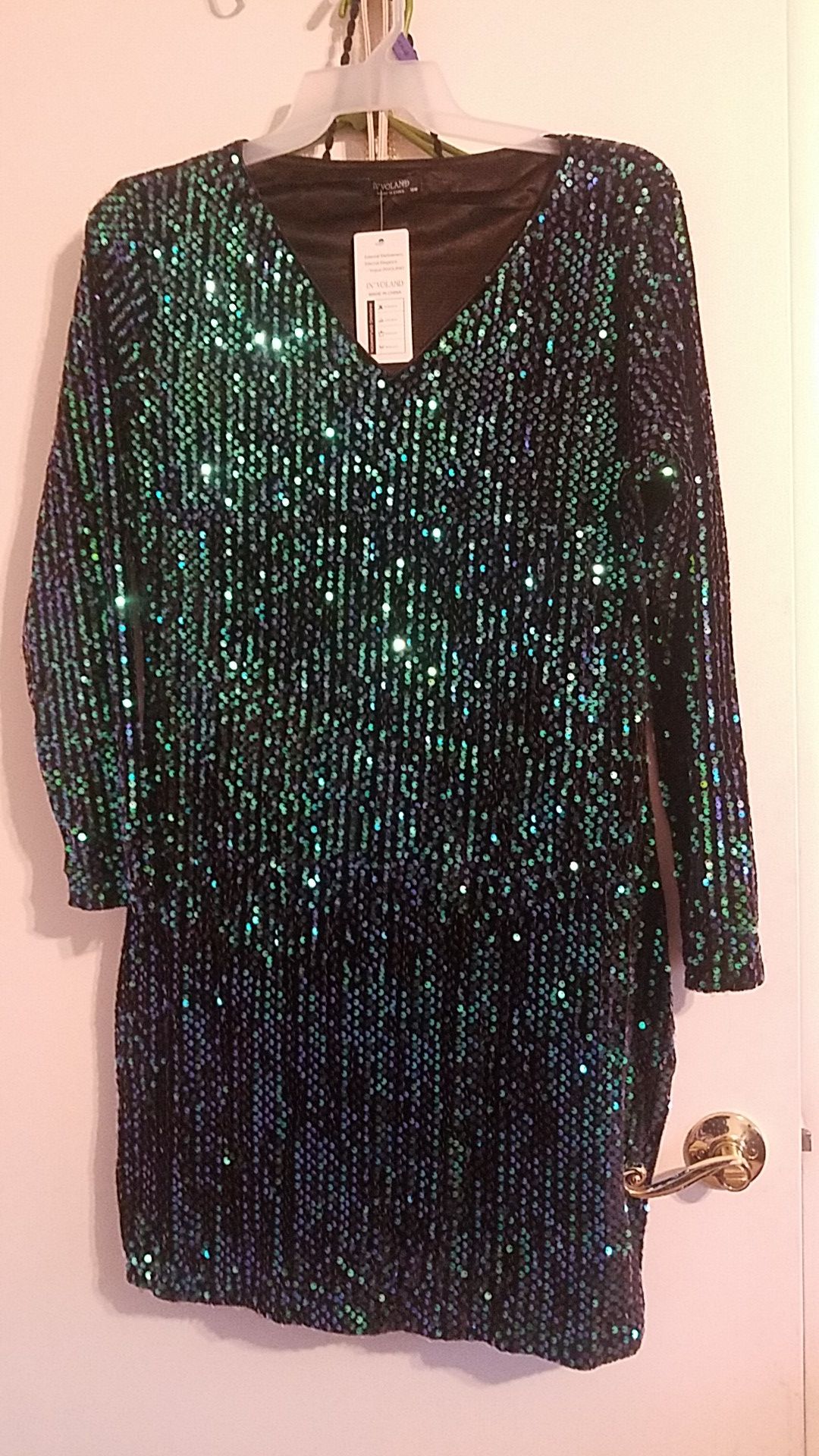 Green sparkly party dress