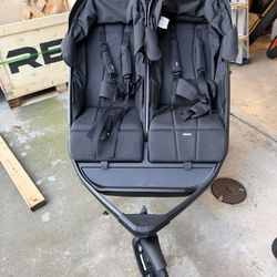 Thule Urban Glide 3 Double Jogging Stroller