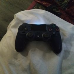 PS4 Controller 