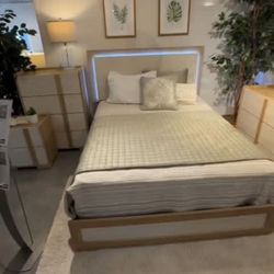 New 4pc Bedroom Set In Box 📦 Buy Now Pay Later $39 Down No Credit Needed 