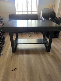 Black dinning table