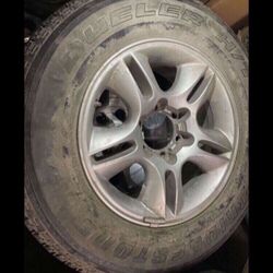 1 X 265/65r17 6x5.5 6x139.7 Stock Gx470 Rims With 100% Tire Treads!!!!!