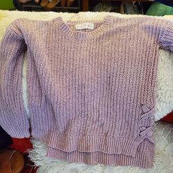 Girl's Sweater Size M10-12 $5.00