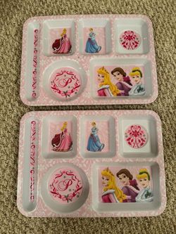 New Vintage Disney Princesses Divided Hard Plastic Tray Cafeteria Style Food Plate
