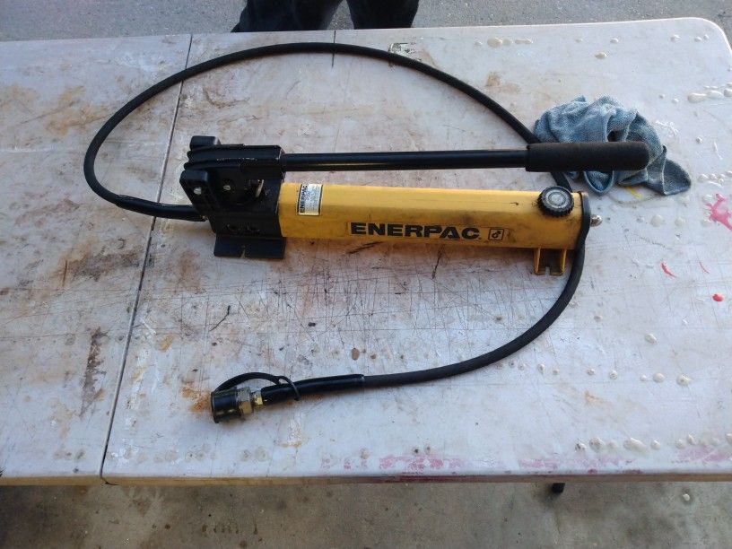EnerPack P 392 Hydraulic Hand Pump
