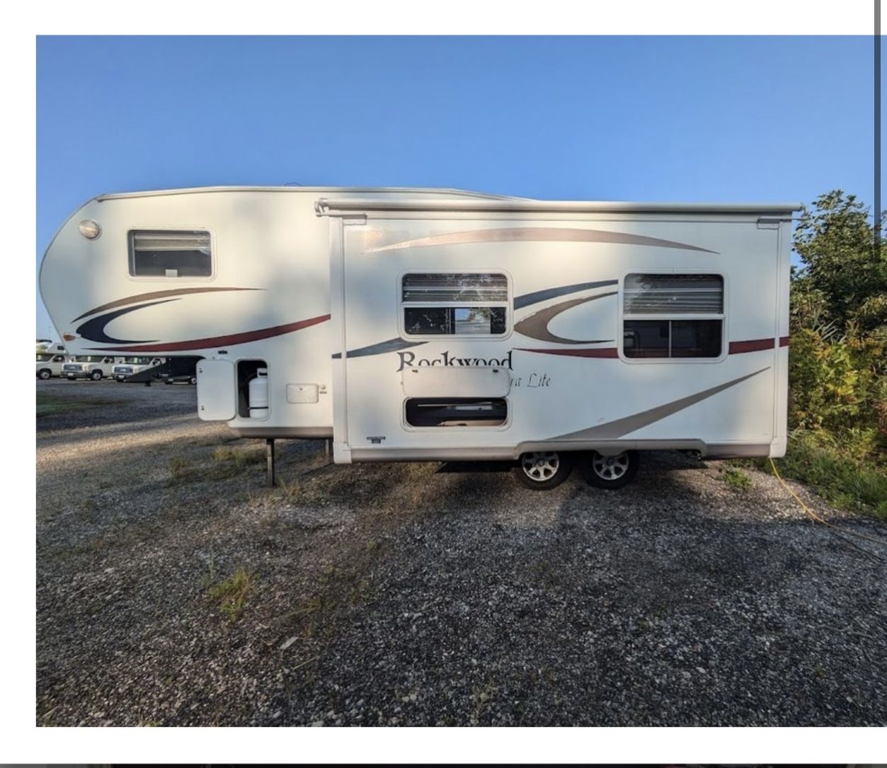 Fifth Wheel Trailer