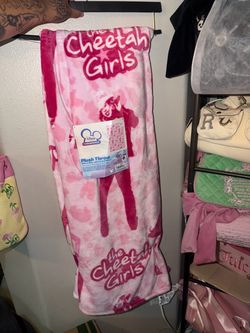 The Cheetah Girls Disney Throwback Plush Throw Blanket