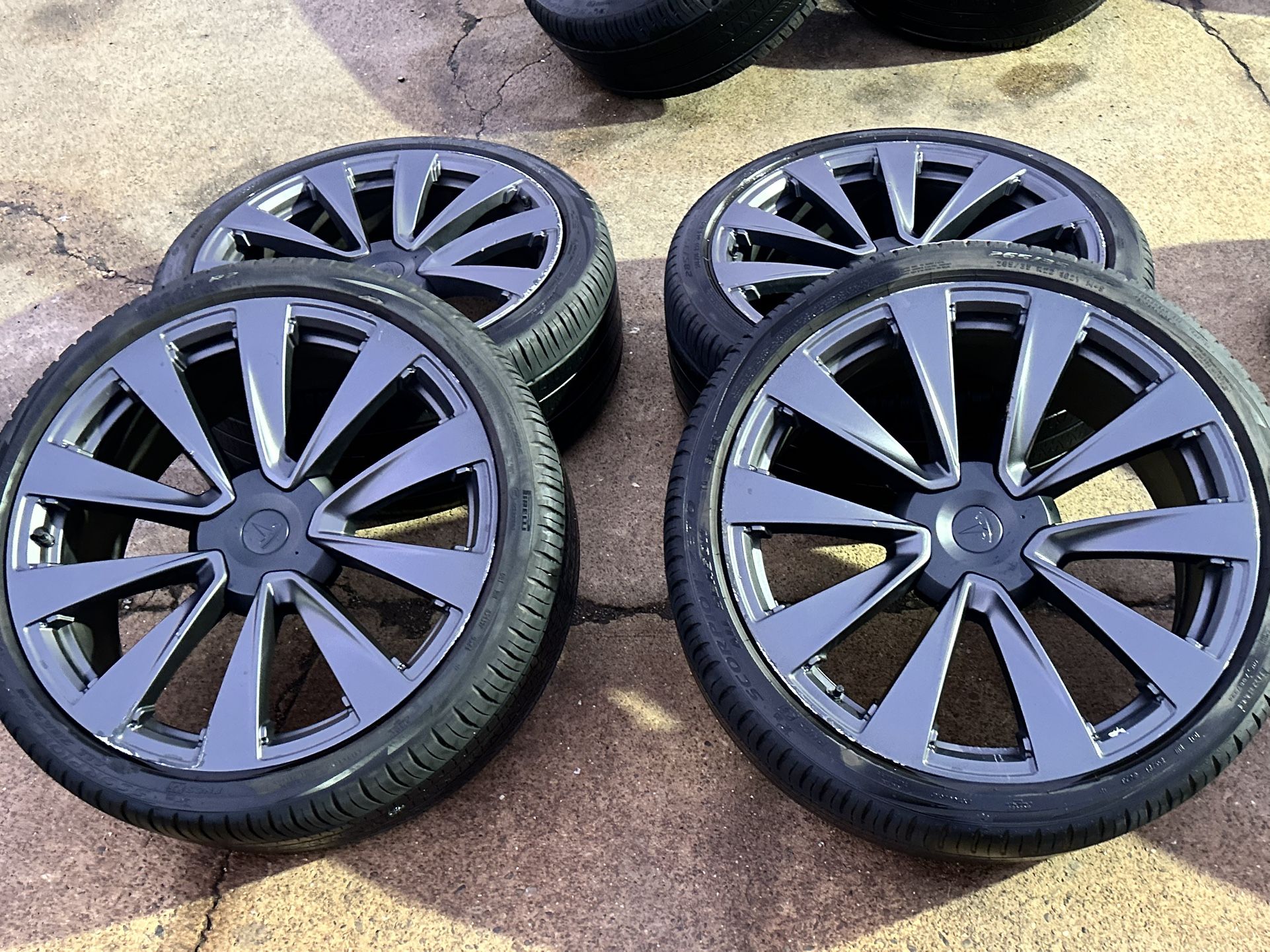 OEM 2024 Tesla Model X Plaid Wheels 265/35/22 and 285/35/22 Pirelli USED TIRES