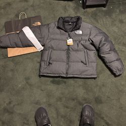 Brand New Reversible North Face Puffer Jacket 🏷️ 